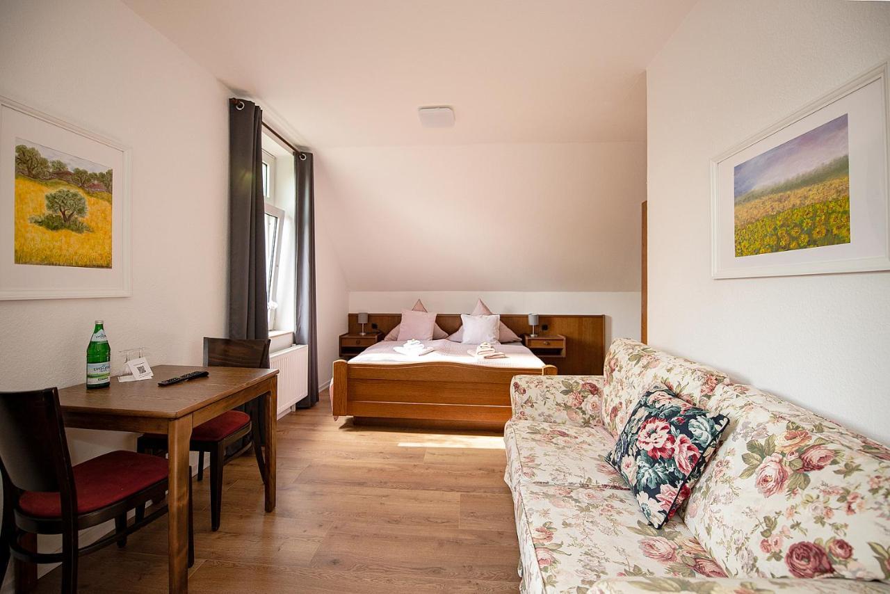 Rehlinger Hof Hotel Rehlingen Eksteriør billede